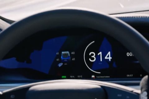 特斯拉推出Model S Plaid赛道套件