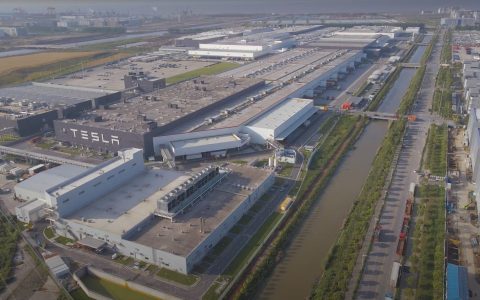 特斯拉上海工厂停产暗示Model 3更新在即