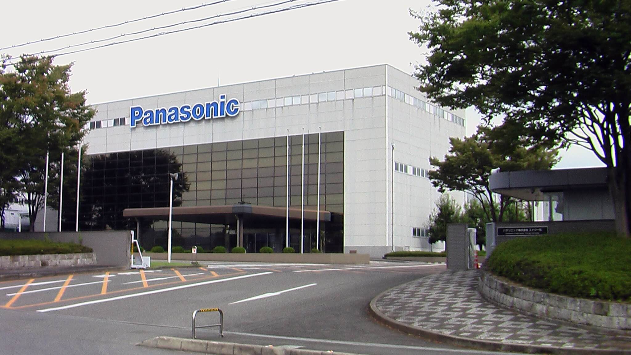 特斯拉供应商松下削减日本国内电动汽车电池产量