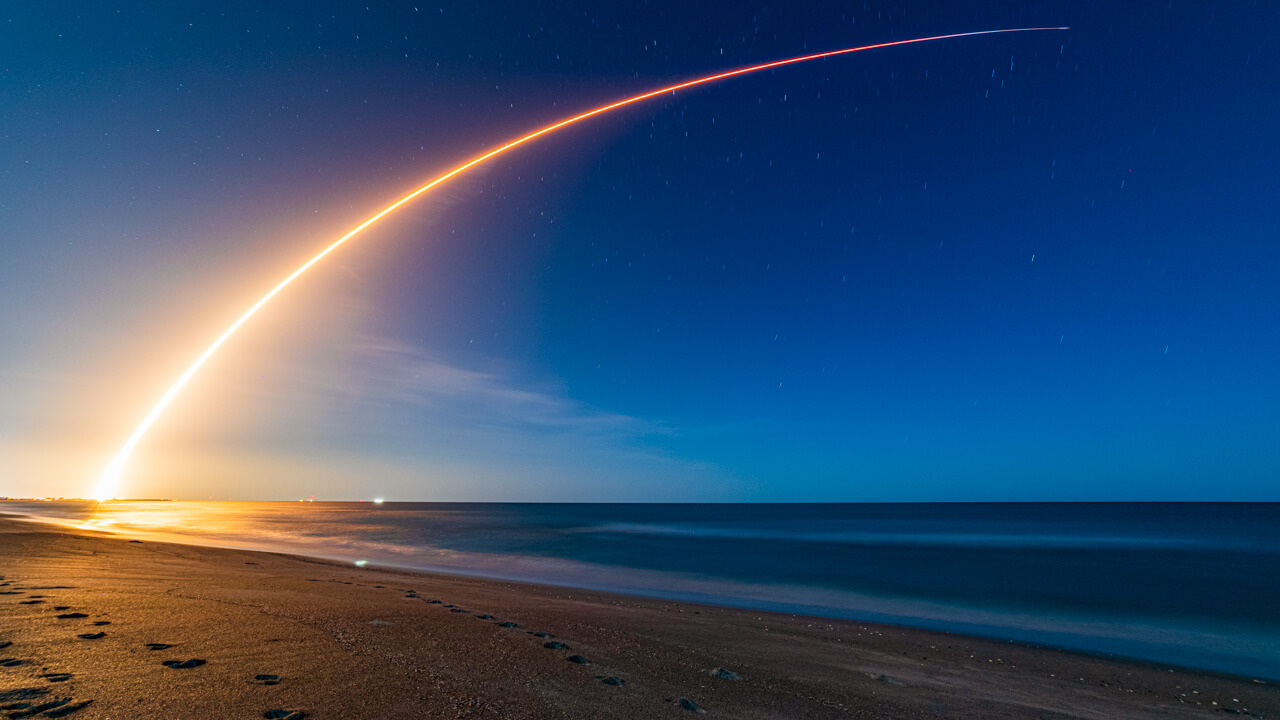SpaceX 清晨发射23颗星链（Starlink）卫星