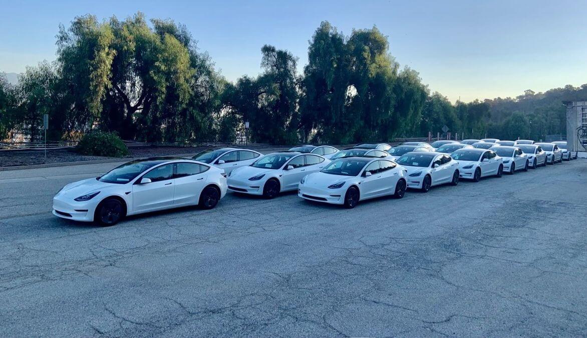 特斯拉 Model 3 加入洛杉矶县环卫区车队