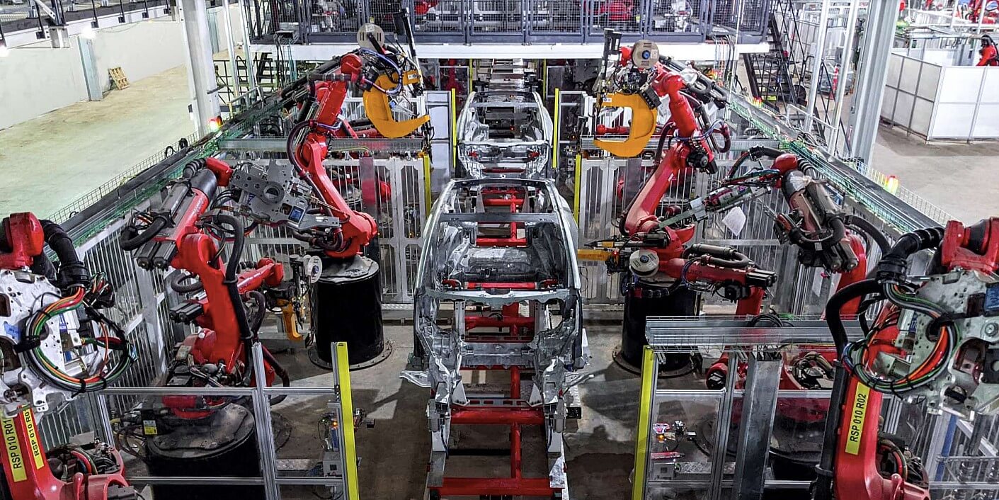 马斯克批评得克萨斯州工厂的机器人攻击员工的报道