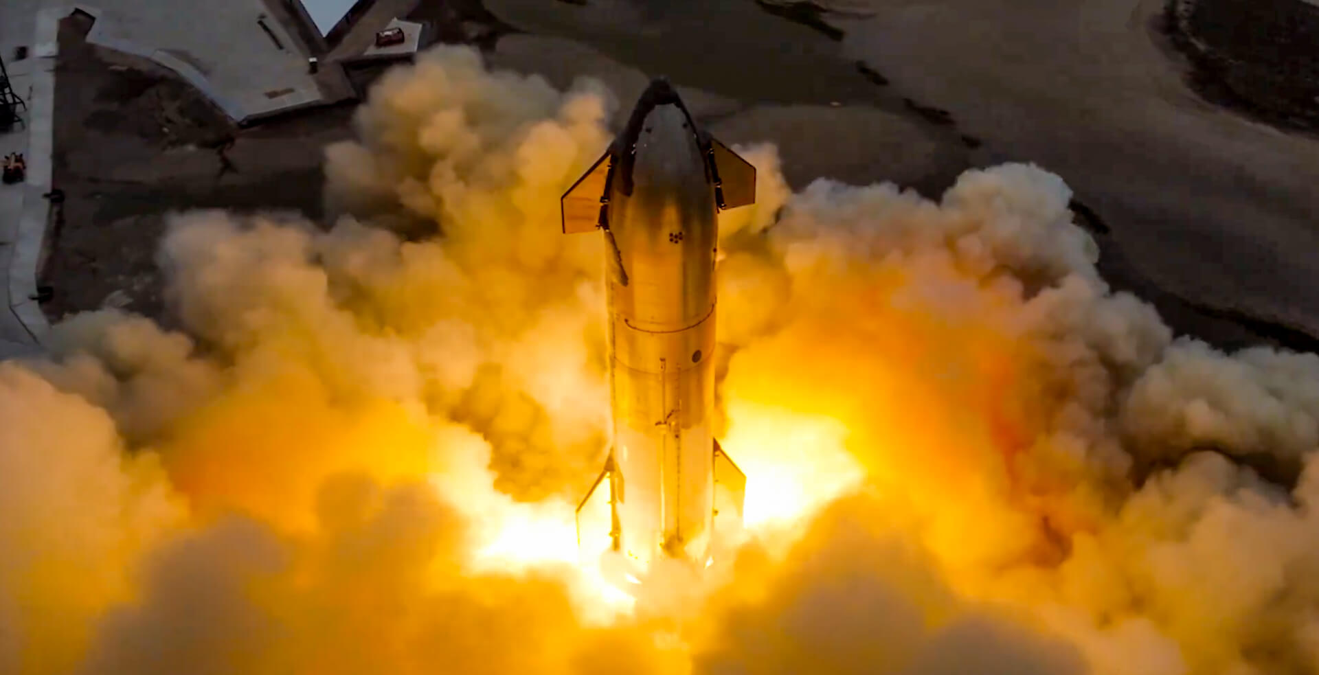 SpaceX 成功进行星舰飞船静态点火