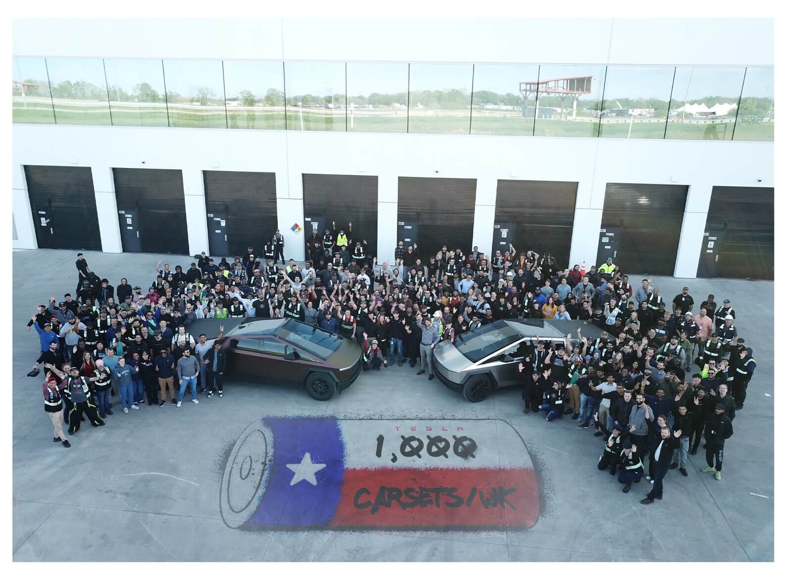 又一个里程碑！德州超级工厂上周的 4680 电池产量够 1000 辆 Cybertruck 使用！