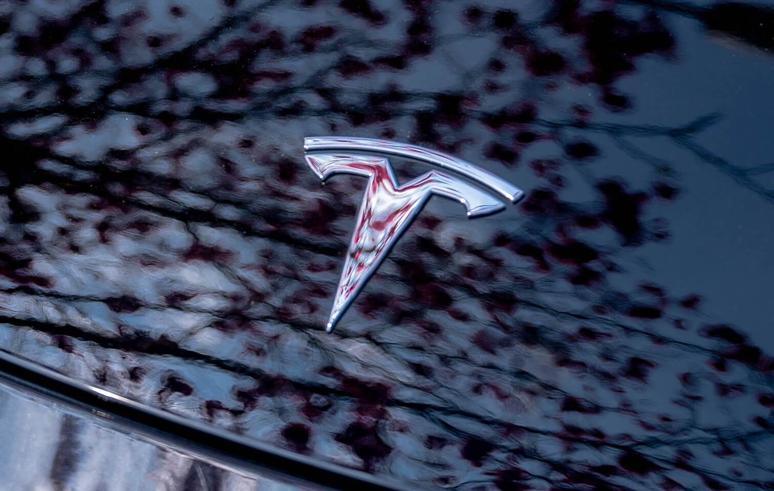 特斯拉就 2018 年 Model X 自动驾驶致命事故达成和解