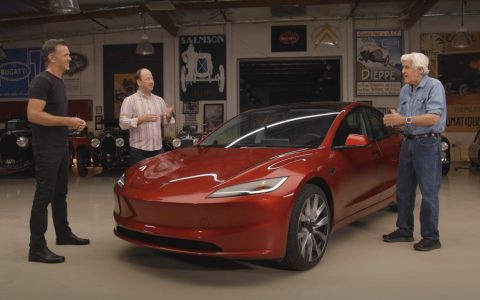特斯拉两位高管在《车库》节目中讨论新款 Model 3 的升级细节
