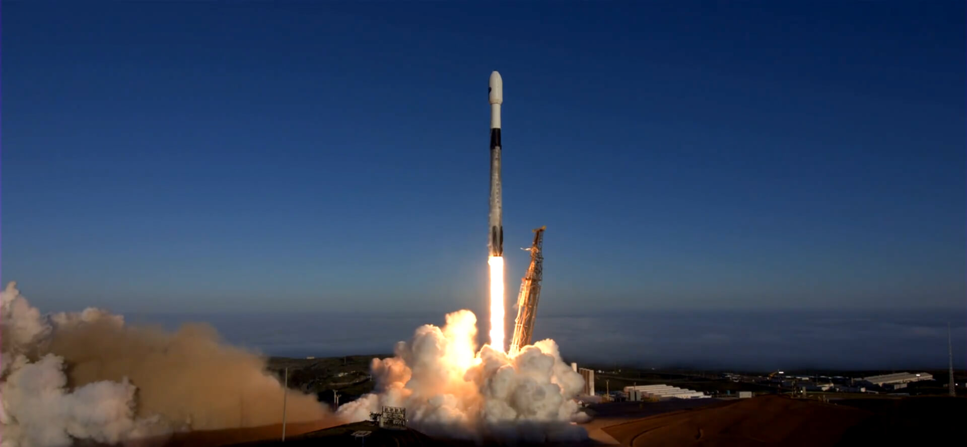 SpaceX 为美国国防部发射气象卫星