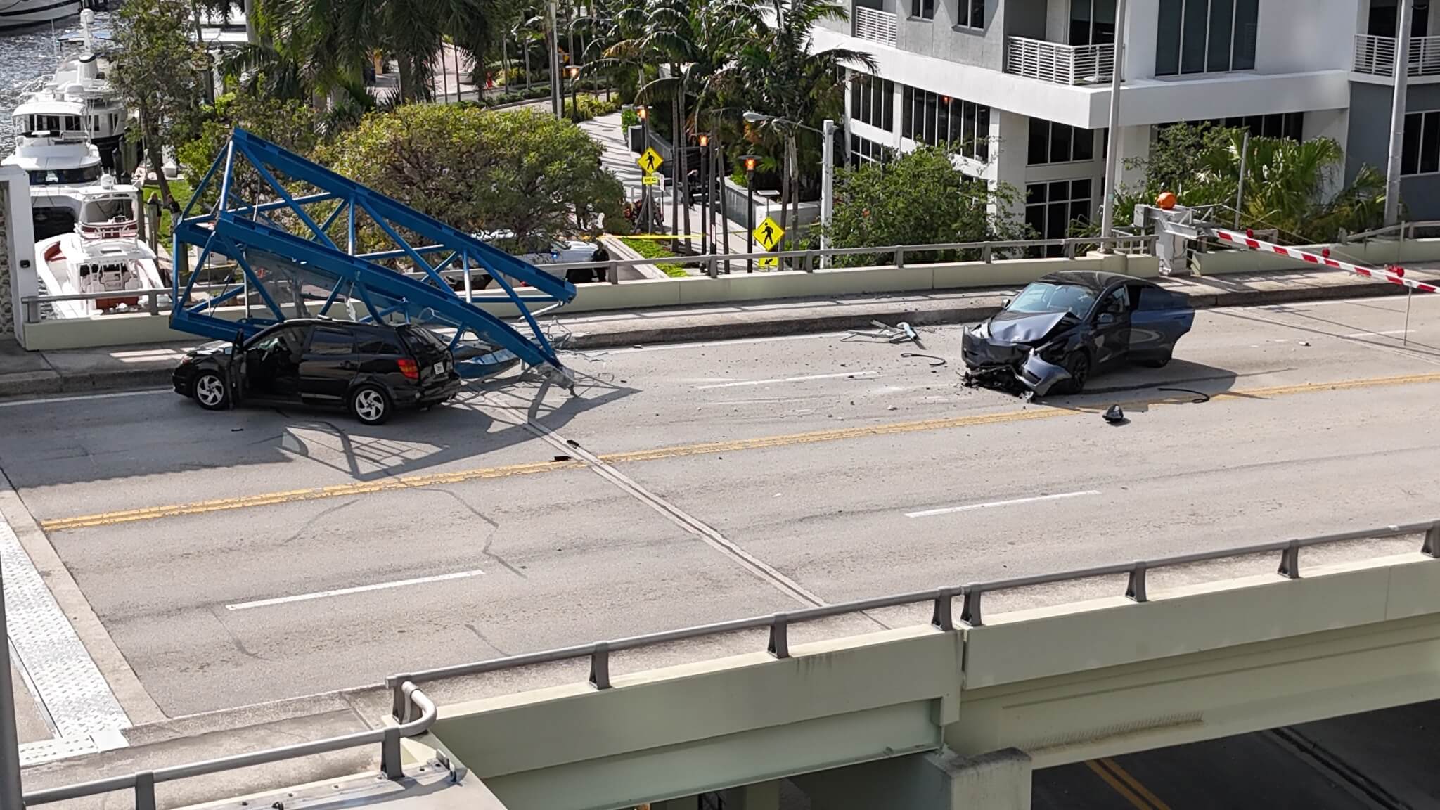 在一起事故中，Model Y 驾驶员惊险逃生，毫发无损