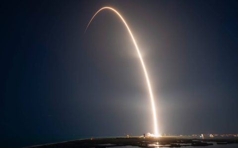 无惧太阳风暴！SpaceX 再次成功发射 23 颗 Starlink 卫星