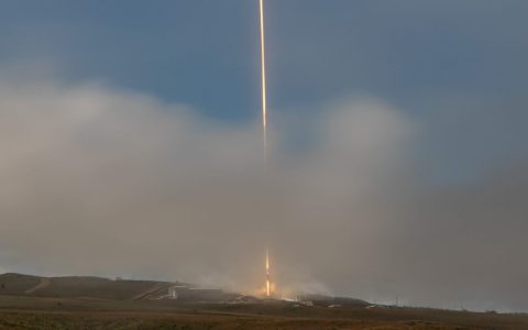 SpaceX 公司发射今年第 50 次猎鹰 9 号飞行任务