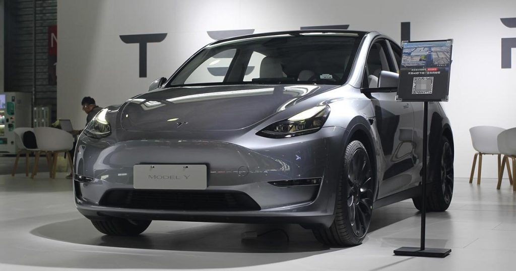 上海多家国有企业购买特斯拉 Model Y，以表示对外国汽车制造商的支持